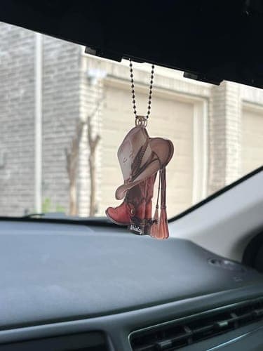 Customer photo by Shirley Y.